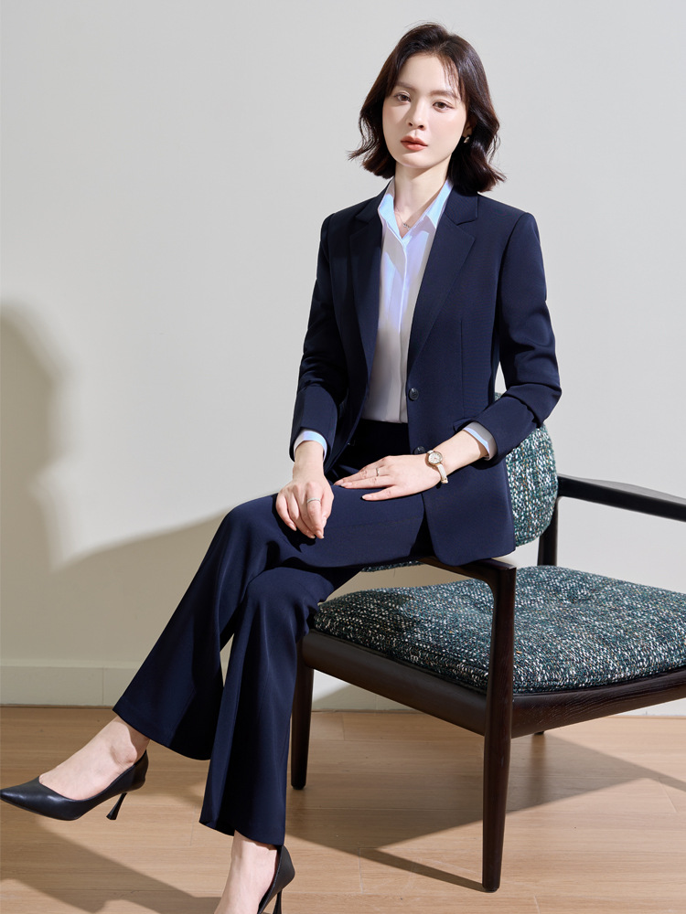 Women Formal Wear For Interview - بدلة نسائية احترافية باللون الأزرق الداكن،